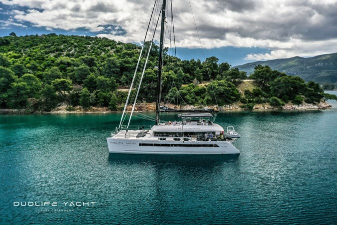 LAGOON 620 ESSENCE DUOLIFE YACHT main photo